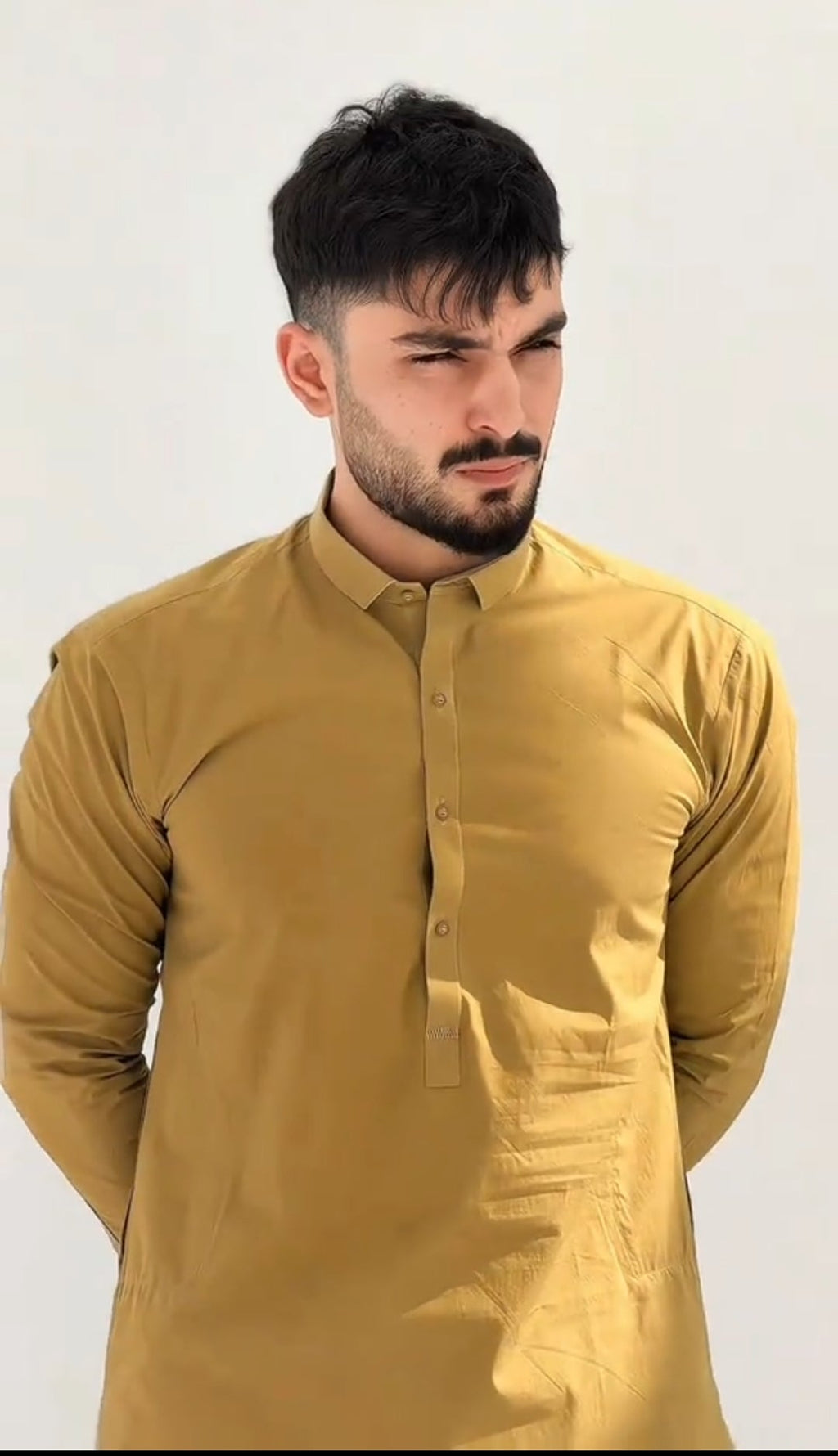 Gold Article Raja Fabric Signature