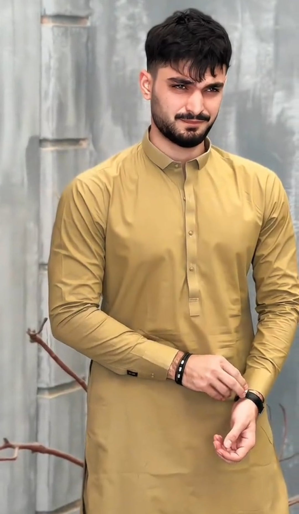 Gold Article Raja Fabric Signature